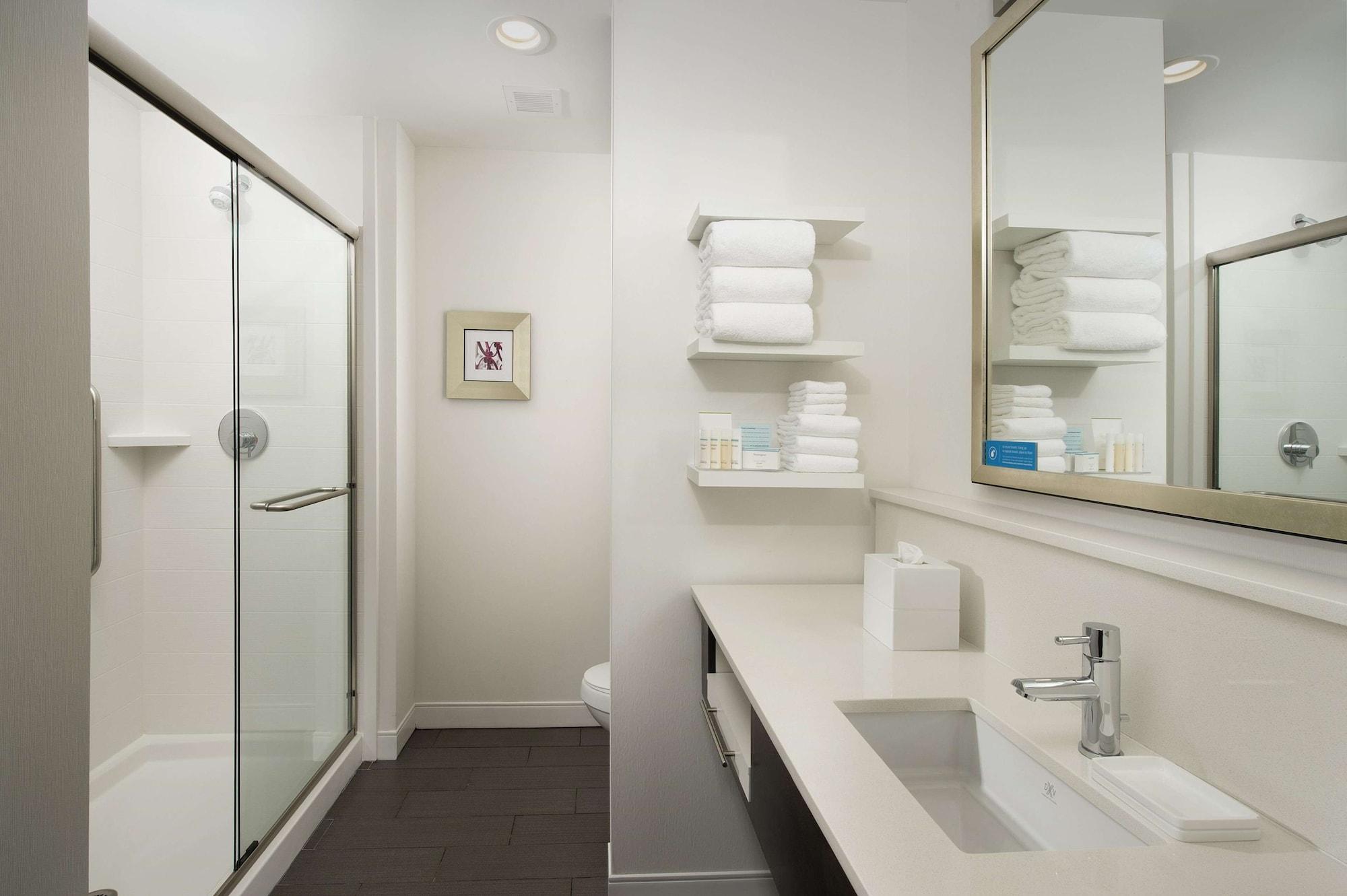 Hampton Inn Louisville East Hurstbourne Dış mekan fotoğraf