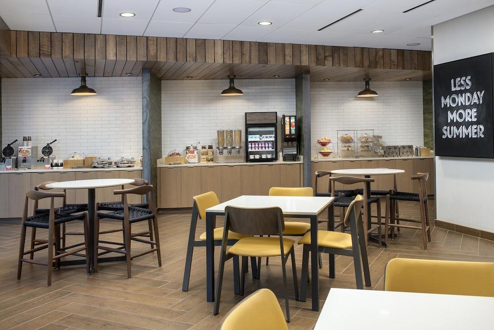 Hampton Inn Louisville East Hurstbourne Dış mekan fotoğraf