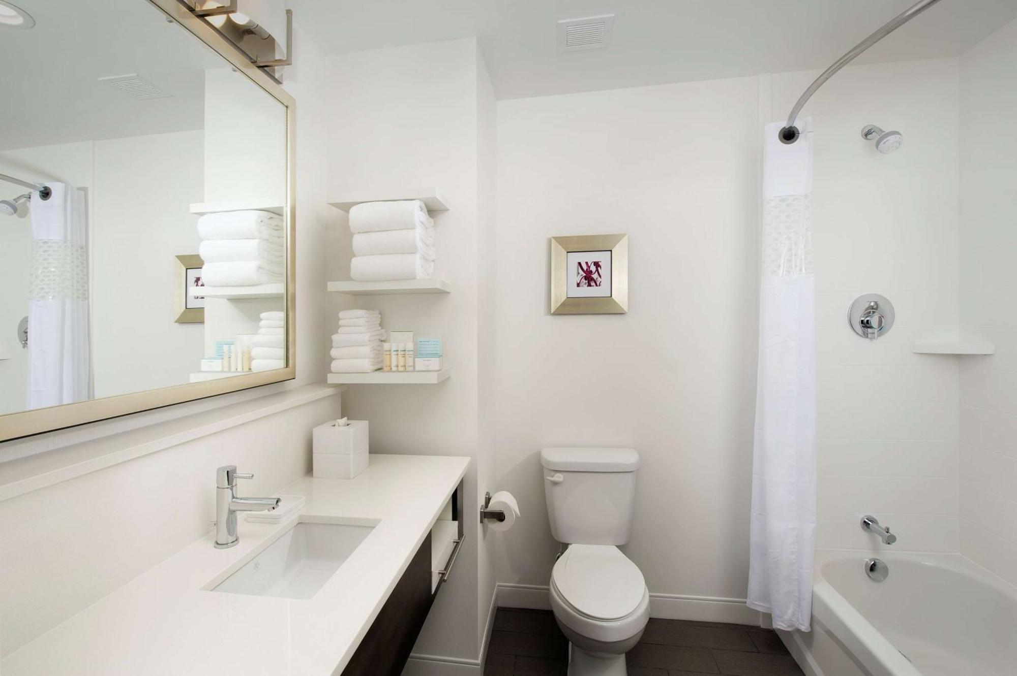 Hampton Inn Louisville East Hurstbourne Dış mekan fotoğraf