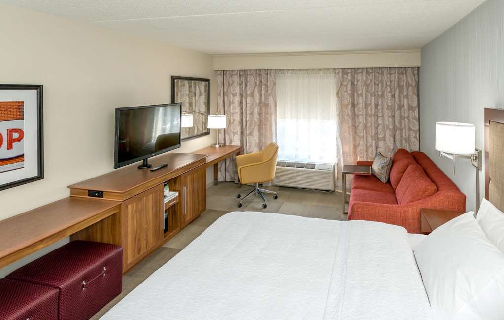 Hampton Inn Louisville East Hurstbourne Oda fotoğraf